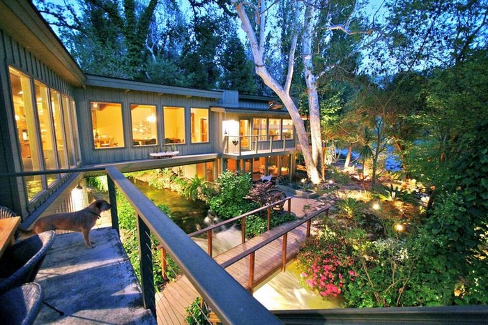 California Home by Frank Robert