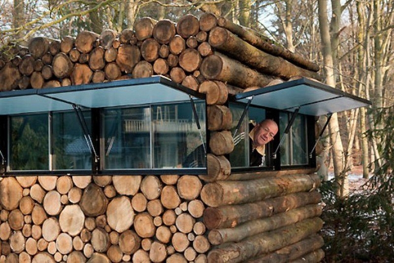 Log Cabin on Wheels