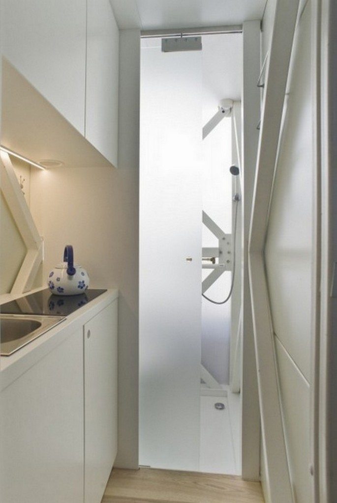 World's Narrowest, Keret House