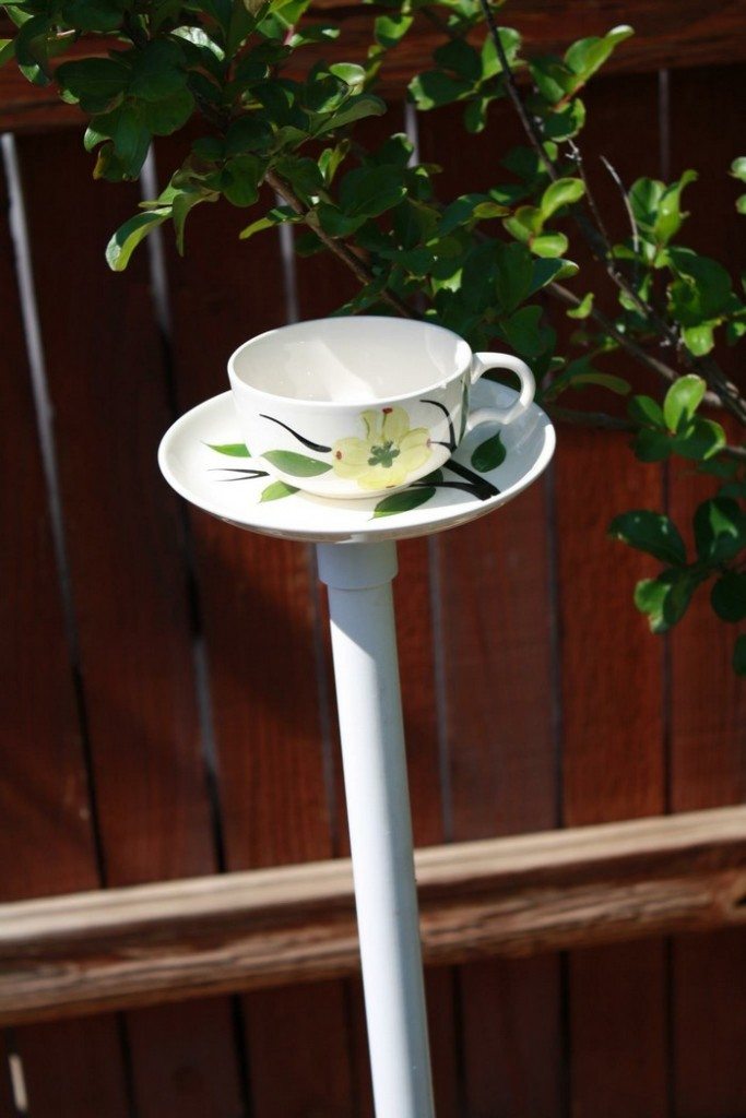 DIY Teacup Bird Feeder