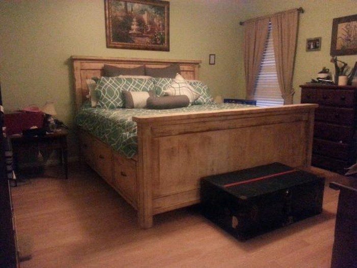 Farmhouse Bed with Drawers