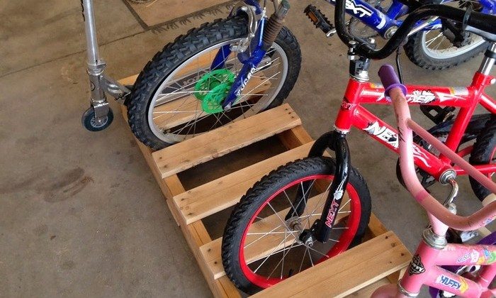 Pallet Bike Rack Featured Image