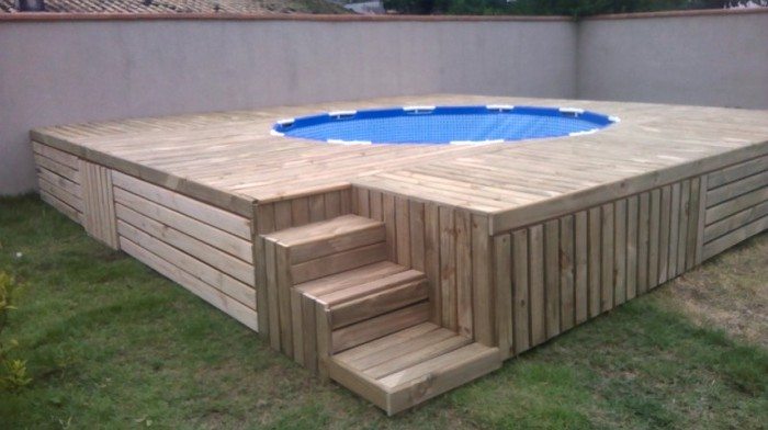 Inexpensive Above-Ground Swimming Pool