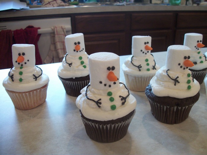 Snowman Cupcakes