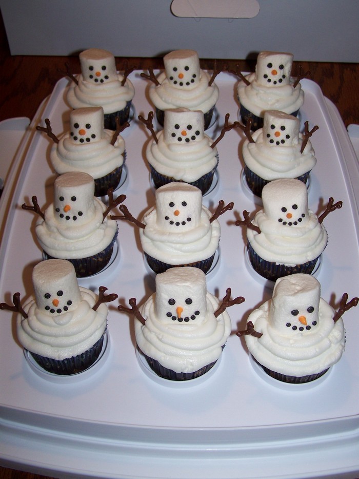 Snowman Cupcakes