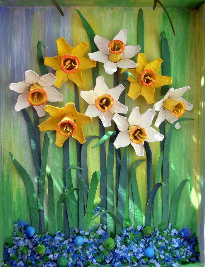 Egg Carton Daffodils