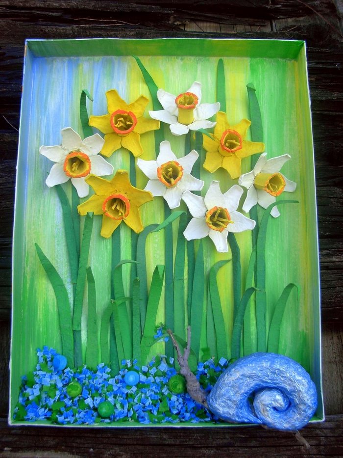 Egg Carton Daffodils
