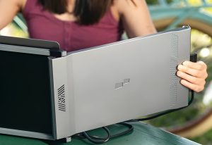 Duex Max portable monitor