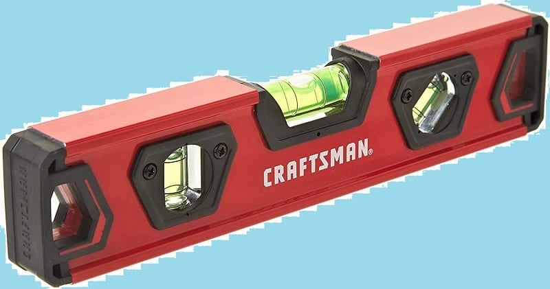 Our favorite feature on this Craftsman level is the large horizontal vial that’s easy to read. 