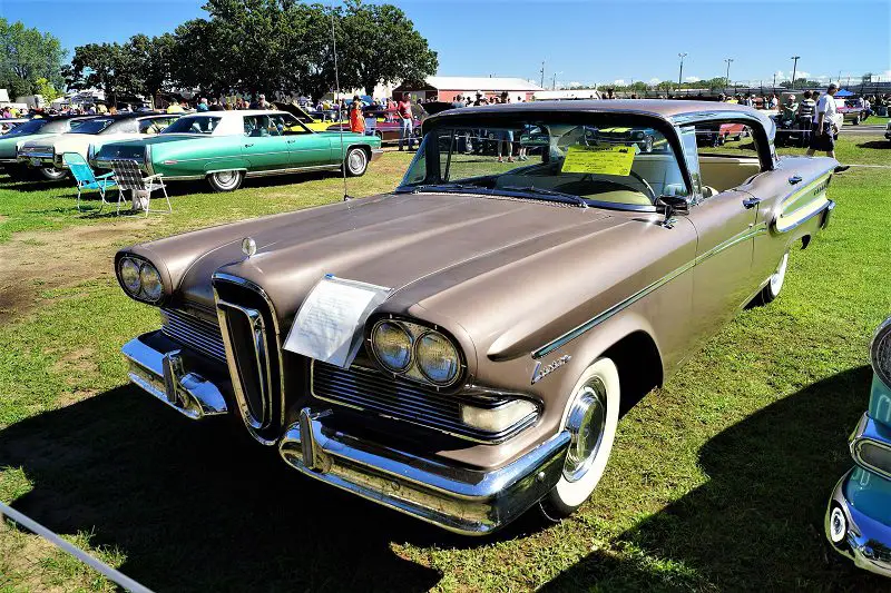 In order to keep the Edsel running, that vertical grille had to be enormous. This made the entire car look silly in the eyes of critics and many consumers. 