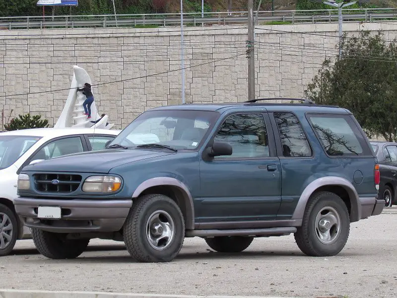 In 1996, consumers began complaining that the Explorer's tire treads tended to rip apart. The tattered tires caused a higher-than-expected number of rollover crashes. 