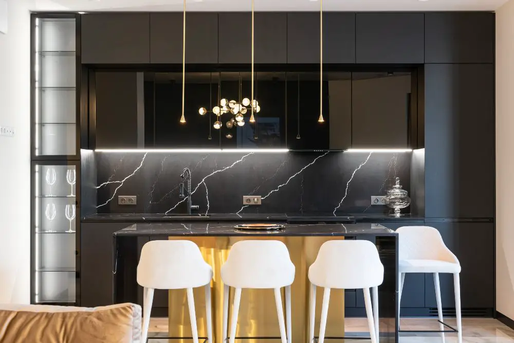 An image of a black splash wall for a dining area.